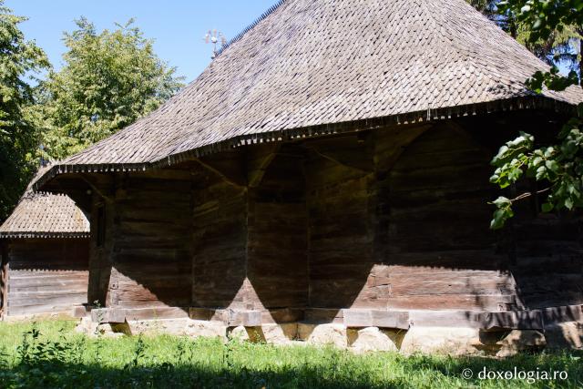 Biserica veche de lemn din satul Vorniceni, județul Botoșani