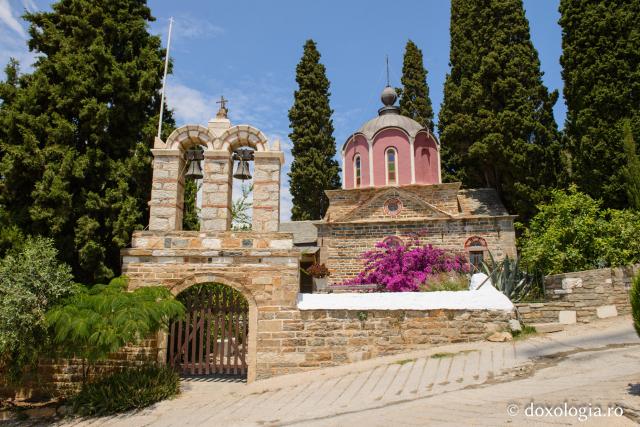 (Foto) Mănăstirea Dohiariu din Muntele Athos – marea ctitorie a domnitorului Alexandru Lăpuşneanu 