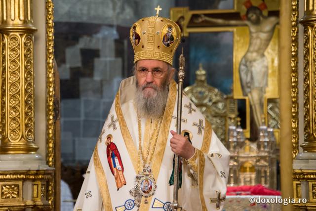 Comuniune întru Hristos, în cadrul Sfintei Liturghii, la Catedrala Mitropolitană din Iași (galerie FOTO)