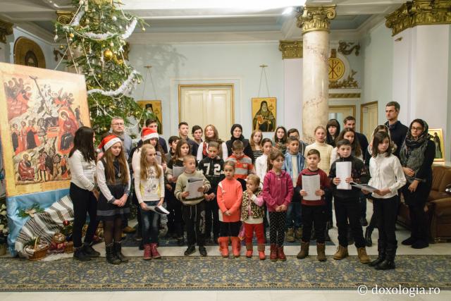 Colindători la Reședința Mitropolitană 2016 - Parohia Moimești-Popricani