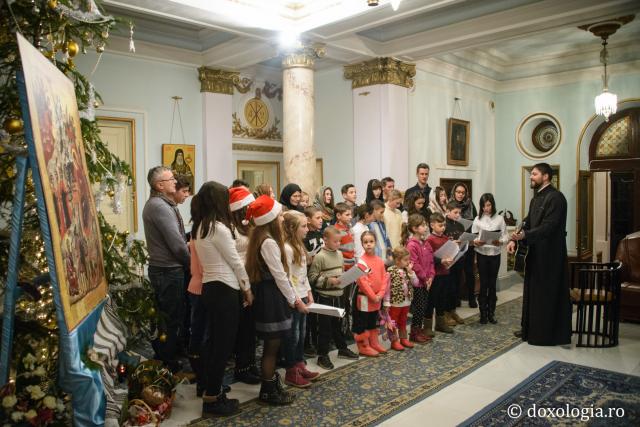 Colindători la Reședința Mitropolitană 2016 - Parohia Moimești-Popricani