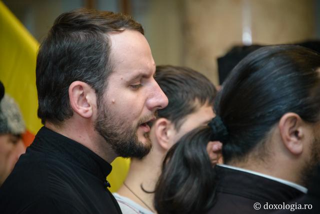Colindători la Reședința Mitropolitană 2016 - Grup de colindători din Basarabia
