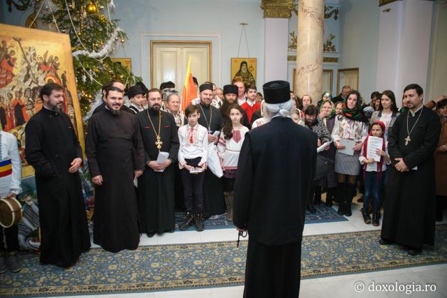 Colindători la Reședința Mitropolitană 2016 - Grup de colindători din Basarabia