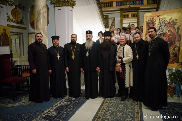 Colindători la Reședința Mitropolitană 2016 - Grup de colindători din Basarabia