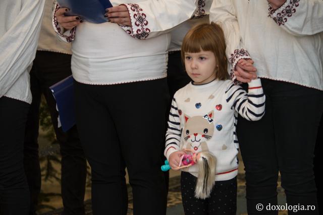 Colindători la Reședința Mitropolitană 2016 - Corul profesorilor de la Colegiul Național „Octav Băncilă”