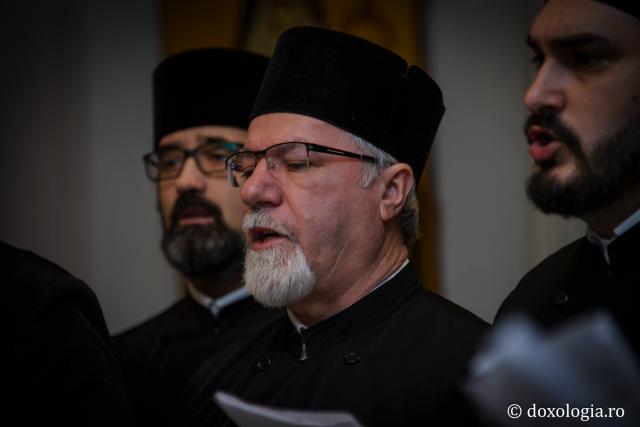 Colindători la Reședința Mitropolitană 2016 - Corala „Apostolii” din Protopopiatele 1, 2, 3 Iași