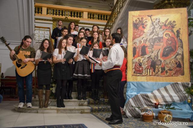 Colindători la Reședința Mitropolitană 2016 - Voluntarii Pro Vita Iași