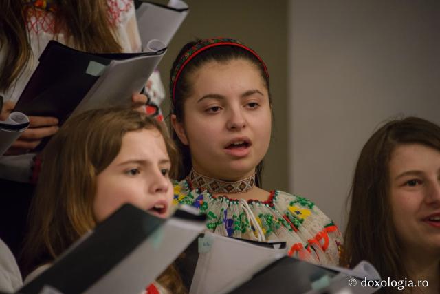 Colindători la Reședința Mitropolitană 2016 - Voluntarii Pro Vita Iași