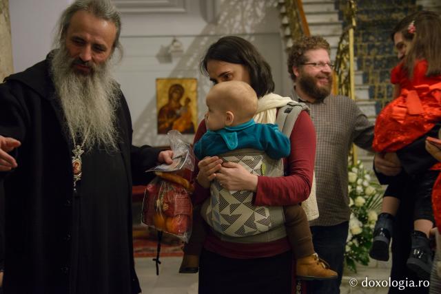Colindători la Reședința Mitropolitană 2016 - Voluntarii Pro Vita Iași