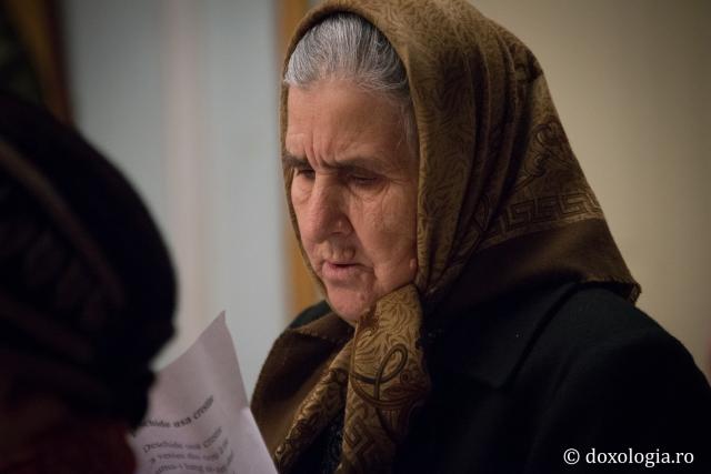 Colindători la Reședința Mitropolitană 2016 - Corul bătrânilor asistați de la Centrul de îngrijire pentru bătrâni „Sfântul Mina”