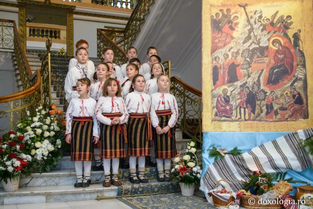 Colindători la Reședința Mitropolitană 2016 - Parohia Popești