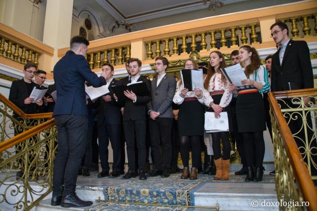 Colindători la Reședința Mitropolitană 2016 - Studenții de la Facultatea de Teologie, anul I