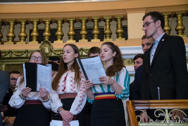 Colindători la Reședința Mitropolitană 2016 - Studenții de la Facultatea de Teologie, anul I