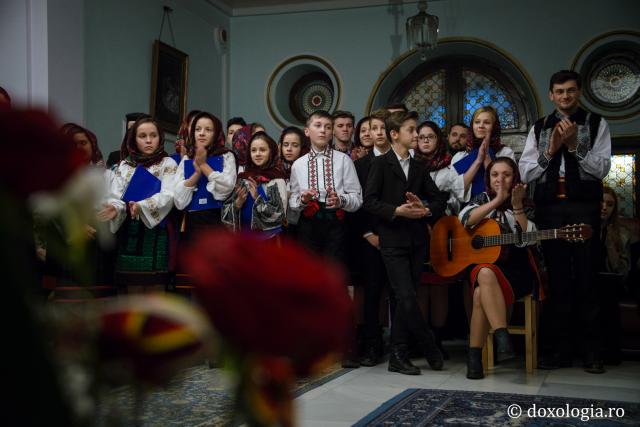 Colindători la Reședința Mitropolitană 2016 - Centrul pentru copii din Rădăuți
