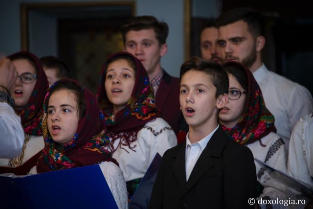 Colindători la Reședința Mitropolitană 2016 - Centrul pentru copii din Rădăuți