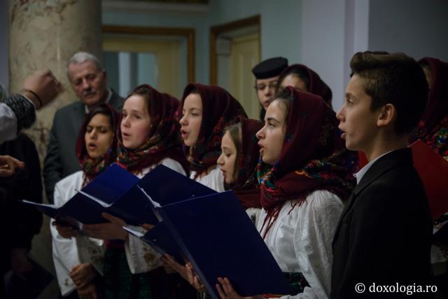 Colindători la Reședința Mitropolitană 2016 - Centrul pentru copii din Rădăuți
