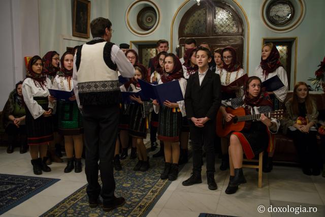 Colindători la Reședința Mitropolitană 2016 - Centrul pentru copii din Rădăuți