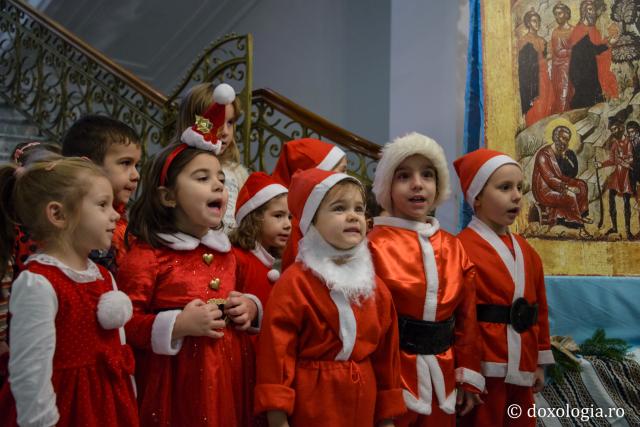 Colindători la Reședința Mitropolitană 2016 - Grădinița 25 din Iași