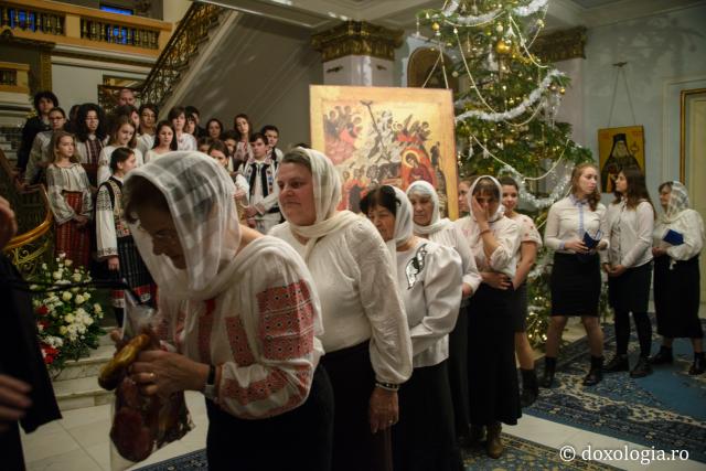 Colindători la Reședința Mitropolitană 2016 - Parohia Movileni