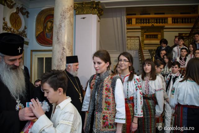 Colindători la Reședința Mitropolitană 2016 - Parohia „Sfântul Haralambie” - Tg. Neamț