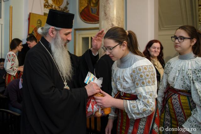 Colindători la Reședința Mitropolitană 2016 - Parohia „Sfântul Haralambie” - Tg. Neamț