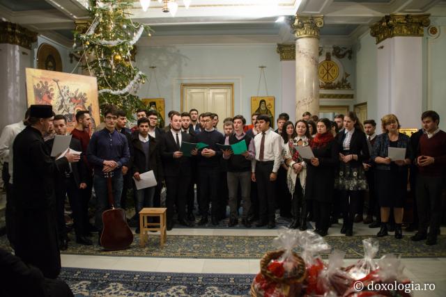 Colindători la Reședința Mitropolitană 2016 - Studenții de la Facultatea de Teologie, anul II
