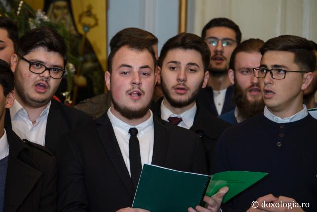 Colindători la Reședința Mitropolitană 2016 - Studenții de la Facultatea de Teologie, anul II