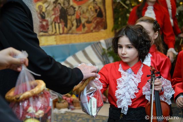 Colindători la Reședința Mitropolitană - Palatul copiilor din Iași