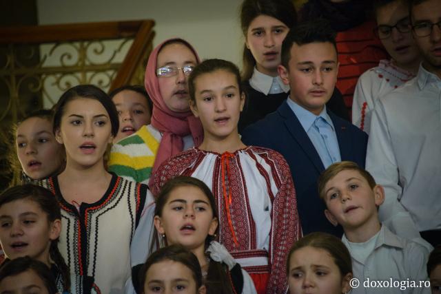 Colindători la Reședința Mitropolitană 2016 - Parohia Zvornești