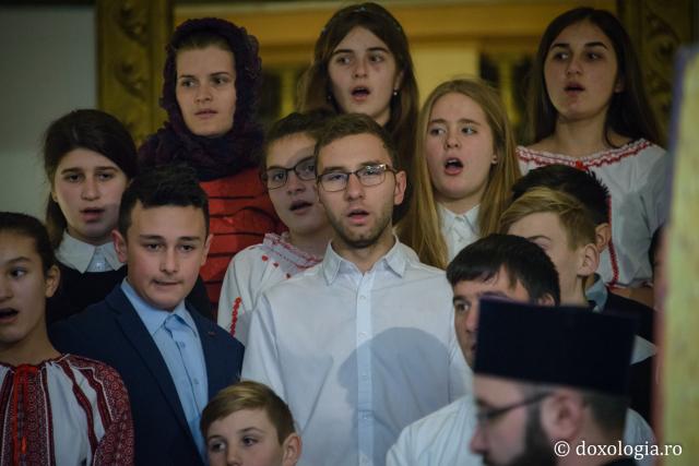 Colindători la Reședința Mitropolitană 2016 - Parohia Zvornești