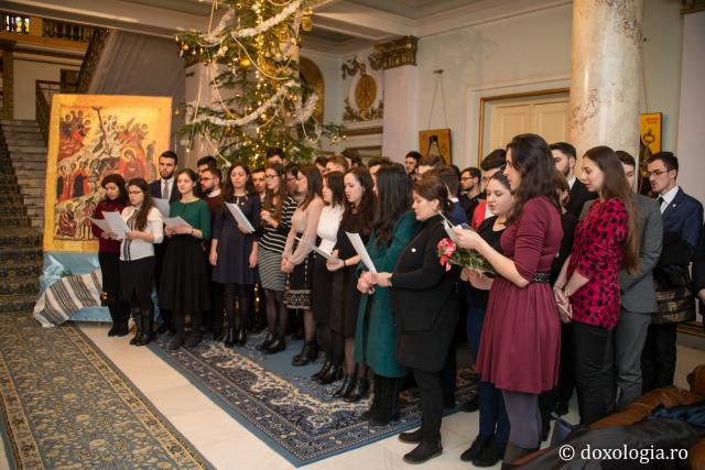Colindători la Reședința Mitropolitană 2016 - Colegiul Sfântul Nicolae din Iași