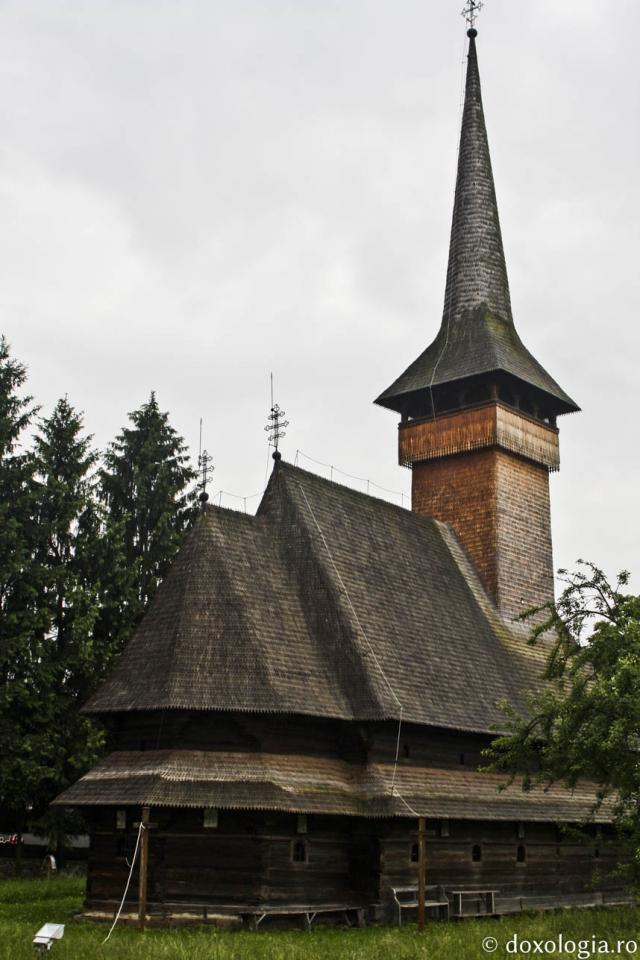 Frumusețea bisericilor din Maramureș (galerie FOTO)