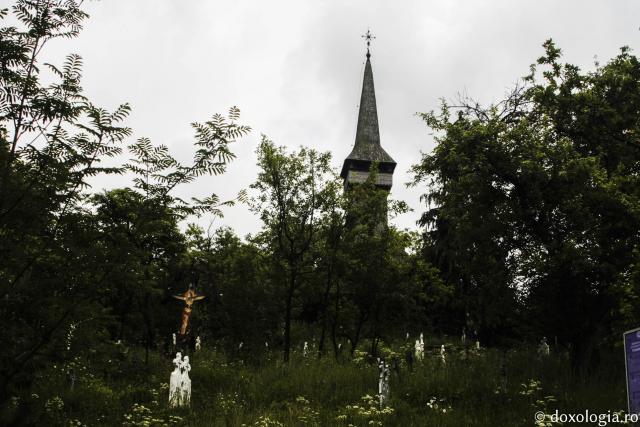 Frumusețea bisericilor din Maramureș (galerie FOTO)