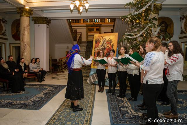 Colindători la Reședința Mitropolitană 2016 - Parohia Sfântul Prooroc Daniel, Iași