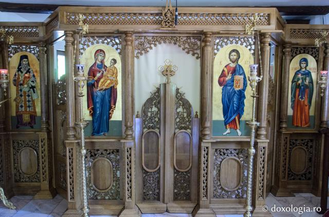 Mănăstirea „Tuturor Sfinților Români” din Șinca Nouă