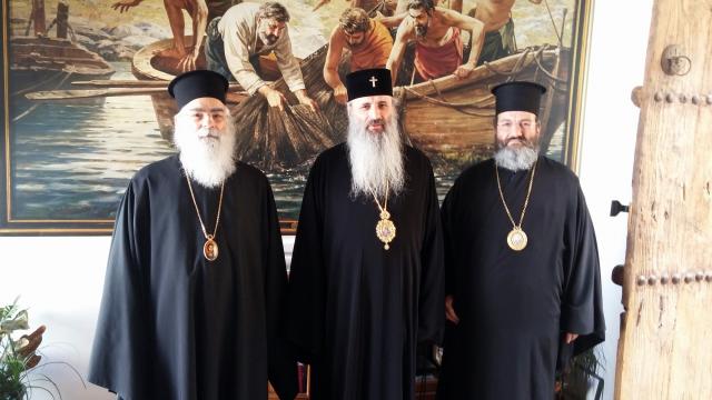 (Foto) Vizita Înaltpreasfințitului Teofan, Mitropolitul Moldovei și Bucovinei, în Biserica Ortodoxă a Ciprului