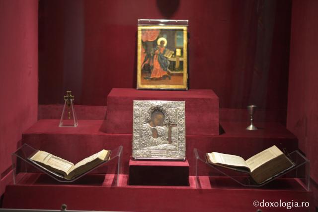Obiecte din vremea Sfântului Iacob Putneanul din tezaurul Mănăstirii Putna (galerie FOTO)