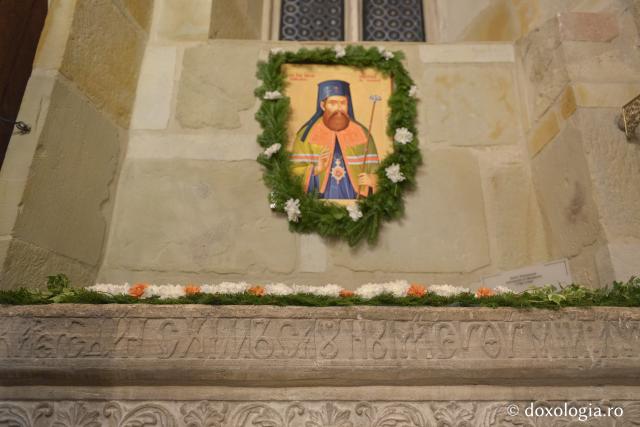 (Foto) Mormântul Sfântului Iacob Putneanul
