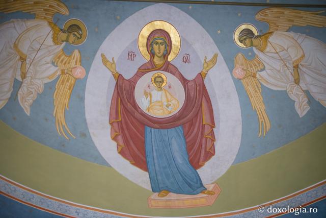 (Foto) Paraclisul Sfinţii Apostoli al Mănăstirii Putna