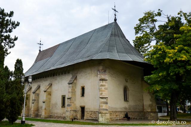 Mănăstirea Bogdana – locul unde se află cea mai veche biserică de piatră din Moldova / Foto: Bogdan Zamfirescu Mănăstirea Bogdana
