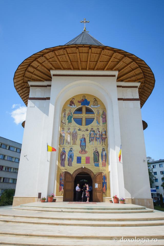 (Foto) Biserica din Campusul Universitar „Tudor Vladimirescu” din Iași 