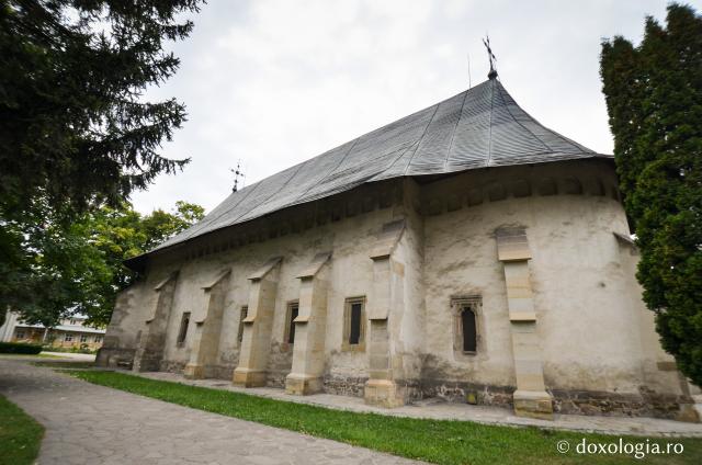 Mănăstirea Bogdana – locul unde se află cea mai veche biserică de piatră din Moldova / Foto: Bogdan Zamfirescu Mănăstirea Bogdana