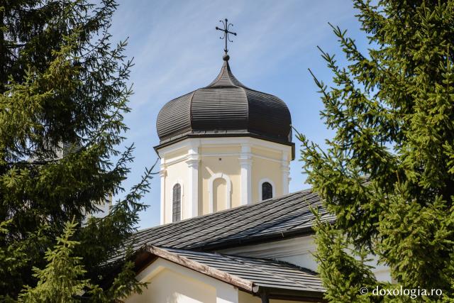 Căpriana - una dintre cele mai vechi mănăstiri din Republica Moldova (galerie FOTO)