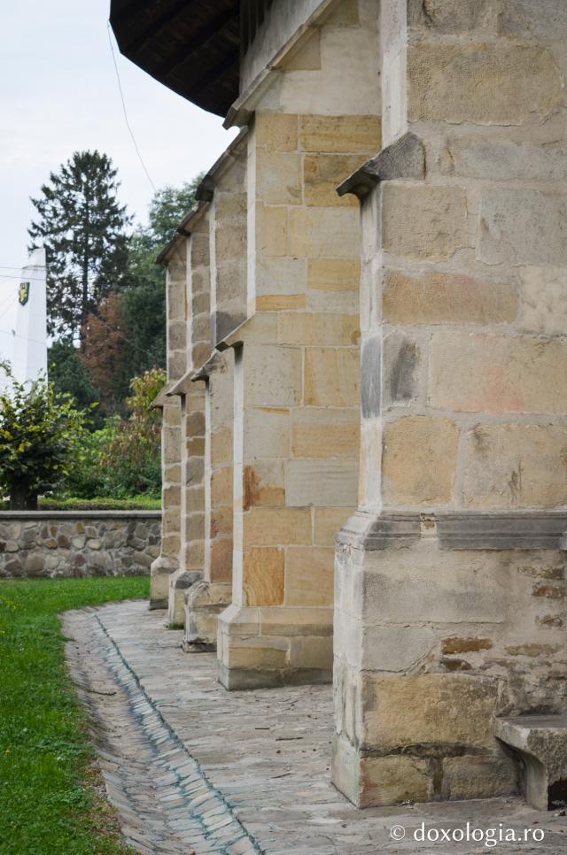 Mănăstirea Bogdana – locul unde se află cea mai veche biserică de piatră din Moldova / Foto: Bogdan Zamfirescu Mănăstirea Bogdana