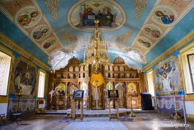 Căpriana - una dintre cele mai vechi mănăstiri din Republica Moldova (galerie FOTO)