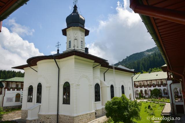 (Foto) Mănăstirea Agapia - un monument deosebit de important pentru cultura românească