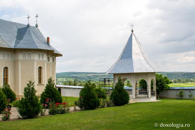 (Foto) Bodești - prima mănăstire închinată Sfântului Varlaam, Mitropolitul Moldovei