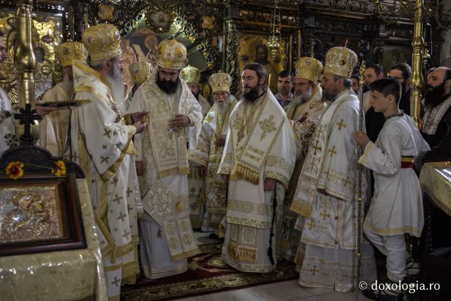 (Foto) Hirotonia Preasfințitului Damaschin Dorneanul, Episcop Vicar al Arhiepiscopiei Sucevei și Rădăuților