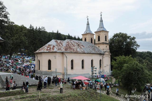 Mănăstirea Nicula, în prag de sărbătoare (galerie FOTO)