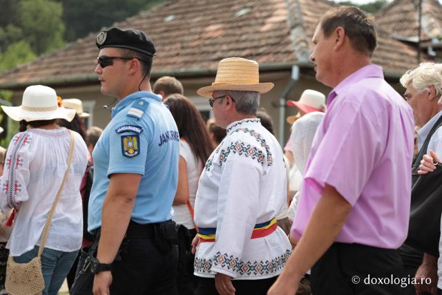 Tradiție și frumusețe la Mănăstirea Nicula (galerie FOTO)